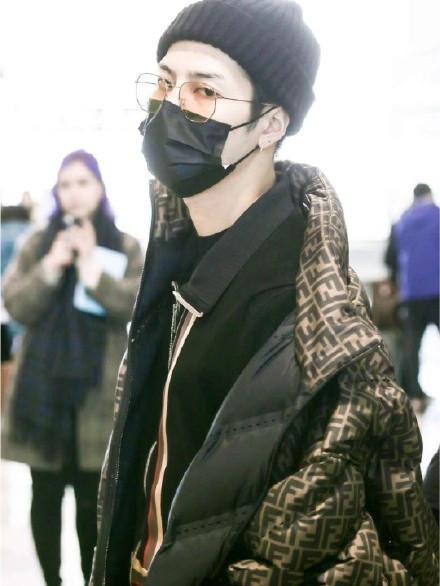 王嘉尔的搞笑视频,笑料百出，欢乐无限