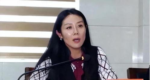 俏丽俏丽女主播与市长